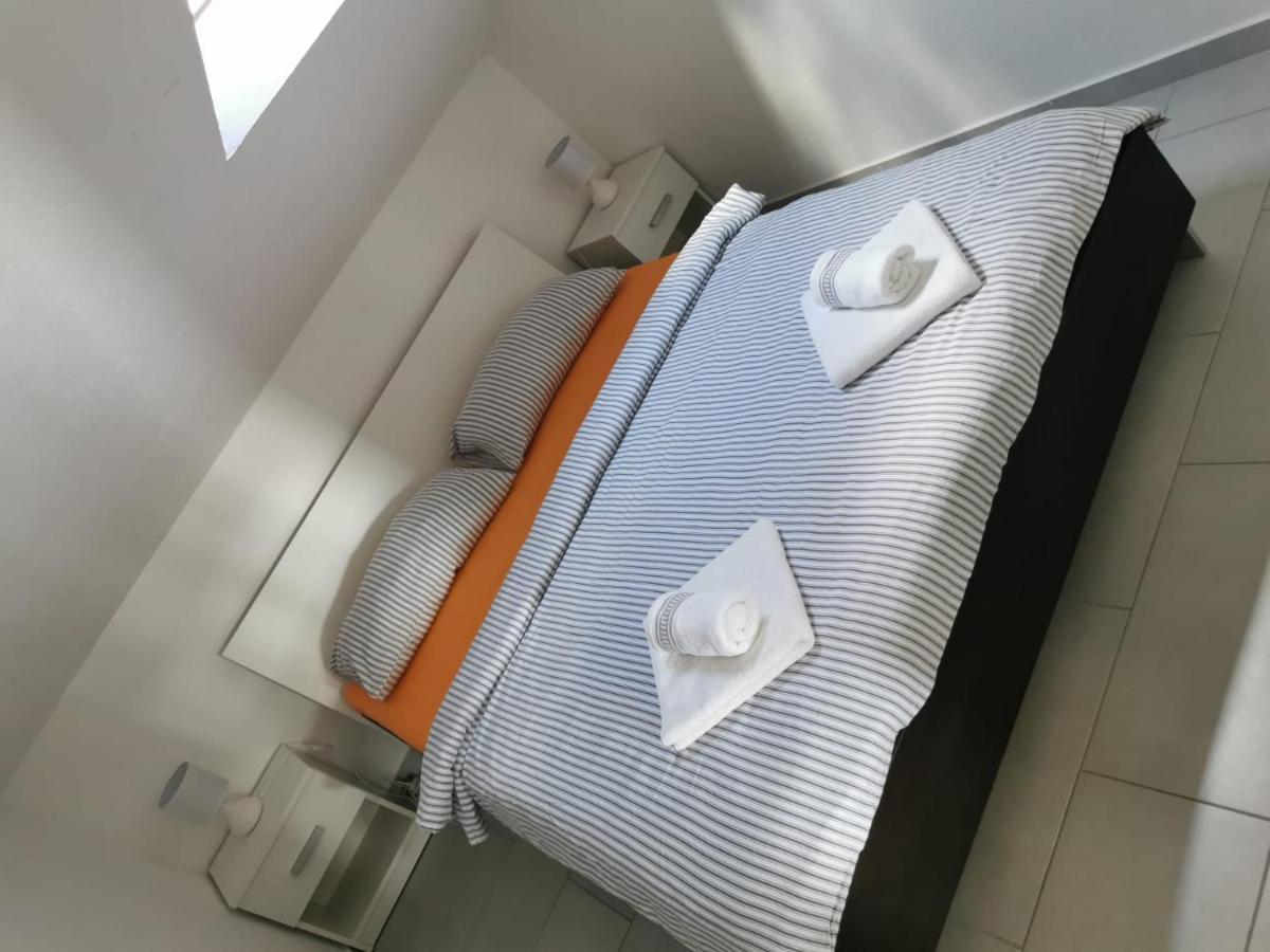 Apartman Sutalo Komarna Exterior photo